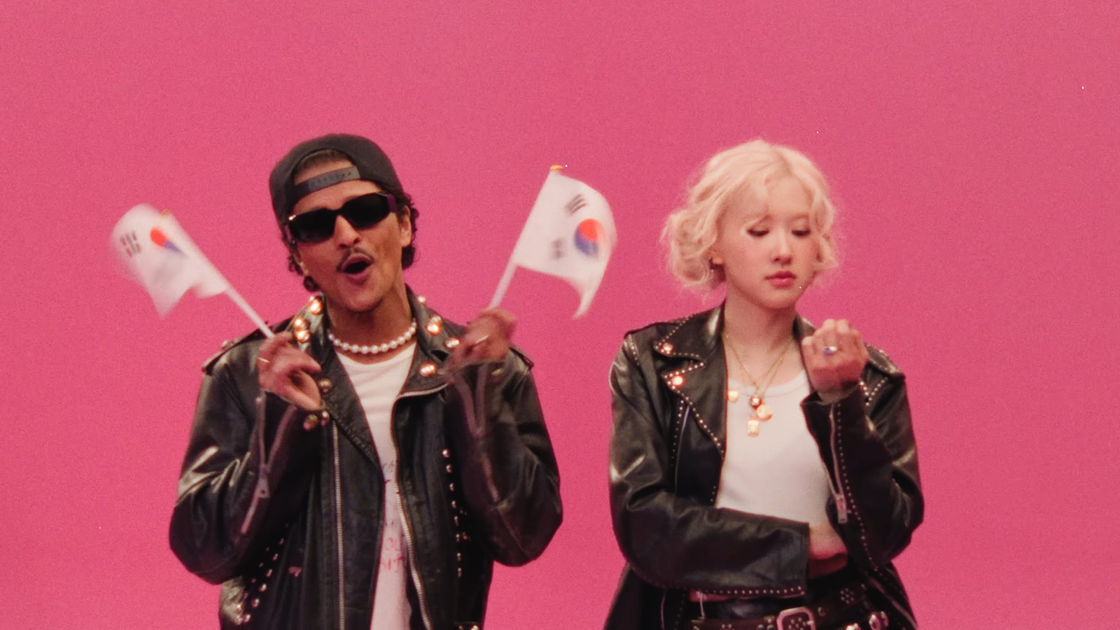 Kolaborasi Epik: Rose BLACKPINK Bersama Bruno Mars Rilis Single 'APT.'