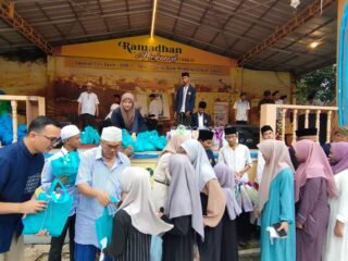 Yayasan Yatim Piatu Satu Benih menggelar acara Buka Bersama dan Santunan Dhuafa serta Anak Yatim pada Senin, 10 Maret 2025.