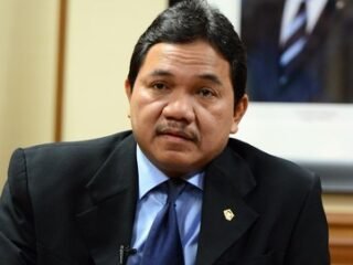 Achsanul Qosasi: Profil, Perjalanan Karier, dan Kontribusi di Dunia Pemerintahan