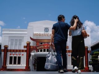 Sambut Tahun Baru Imlek, KAI Daop 6 Yogyakarta Hiasi Stasiun dengan Ornamen Imlek