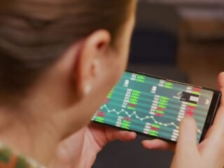 HSB Investasi Dinobatkan sebagai Best OTC Broker dan GOFX Broker oleh ICDX