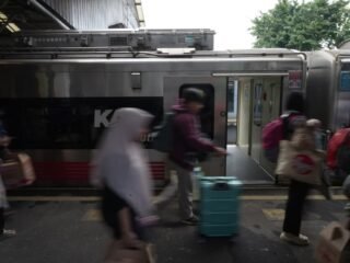 KAI Daop 2 Bandung Catat Okupansi Angkutan Lebaran 2026 Melebihi 1% dari Program, Meningkat 5% dari Tahun Lalu, dengan Relasi Favorit Didominasi Tujuan Jakarta dan Jawa Tengah