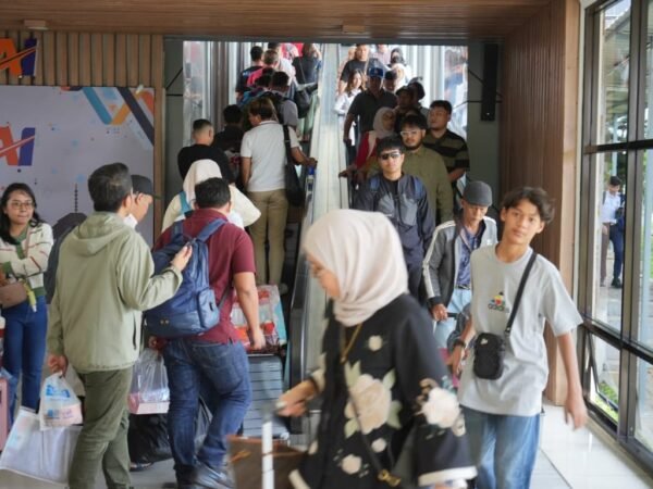 KAI Daop 2 Bandung Sampaikan Duka Cita dan Permohonan Maaf atas Insiden Operasional di Bekasi Timur, Beberapa Perjalanan KA Parahyangan Terdampak