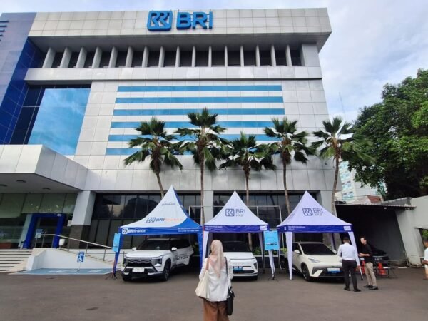 BRI Finance Hadirkan Solusi Kepemilikan Mobil Lebih Mudah di “BRI Goes to Office” BRI Veteran