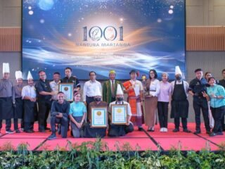 Marianna Resort Tuktuk Samosir Pecahkan Rekor LEPRID Lewat “1001 Naniura”, Angkat Kuliner Batak ke Panggung Nasional