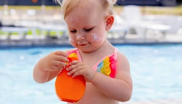 Apakah SPF Tinggi Selalu Lebih Baik untuk Kulit Bayi?