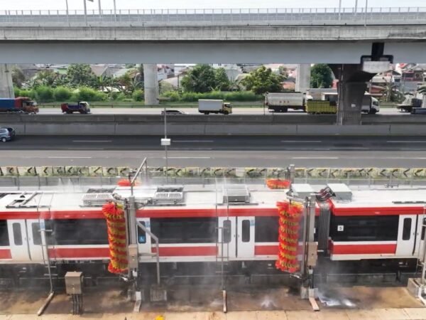 Air Bekas Mencuci Kereta Tidak Langsung Dibuang, Begini Cara LRT Jabodebek Mengolahnya