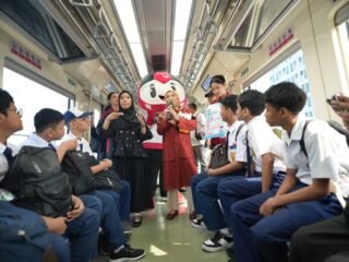 Hari Anak Nasional, drg. Ambar Puspitasari SpKGA,  Edukasi Kesehatan Gigi Murid Disabilitas pada Pengguna Transportasi Publik