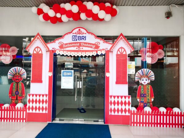 Sambut HUT ke-81 RI, BRI BO Rawamangun Semarakkan Kantor dengan Dekorasi Nuansa Merah Putih