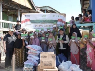 PTPN Group Kirim 17 Ton Bantuan untuk Korban Bencana di NTT