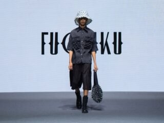 FUGUKU MEMPERKENALKAN KOLEKSI "GROUND ZERO" DI ORCHARD ROAD FASHION WEEK, MENGHUBUNGKAN AKTIVASI GLOBAL DENGAN SENI MENGUMPULKAN KARYA FASHION BERKESADARAN