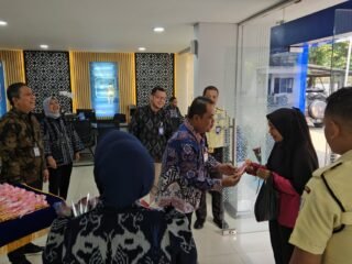 Semarak Hari Pelanggan Nasional, BRI BO Kemayoran Sambut Nasabah dengan Hangat
