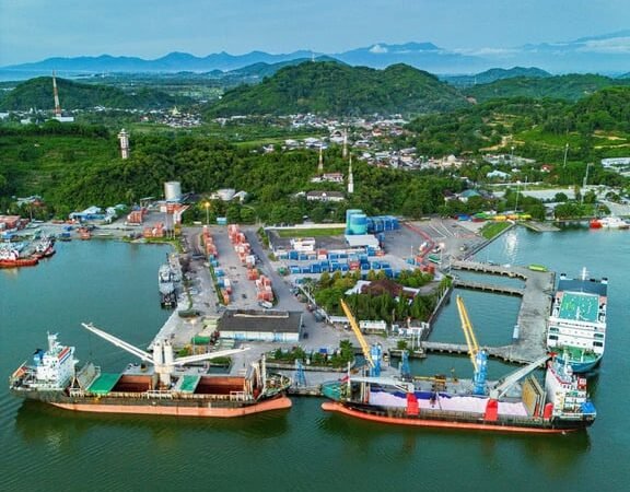 Sejumlah Komoditas Tumbuh Positif, Pelindo Multi Terminal Branch Lembar Catat kenaikan Produksi Semester I 2026