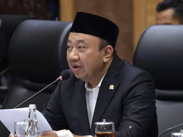 Mengawal Anggaran Pendidikan, Komisi X Perjuangkan Kesejahteraan Guru dan Pendidikan Tanpa Biaya