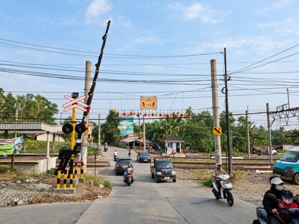 Mulai 9 Oktober, KAI Daop 1 Jakarta Jaga 5 Perlintasan Sebidang di Bekasi dan Tangerang