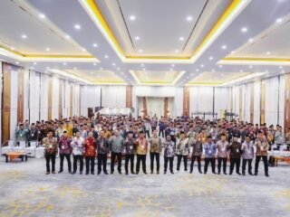 PTPN Group Beri Penghargaan Masa Pengabdian kepada 1.239 Nusantara Planters PTPN IV PalmCo di Riau